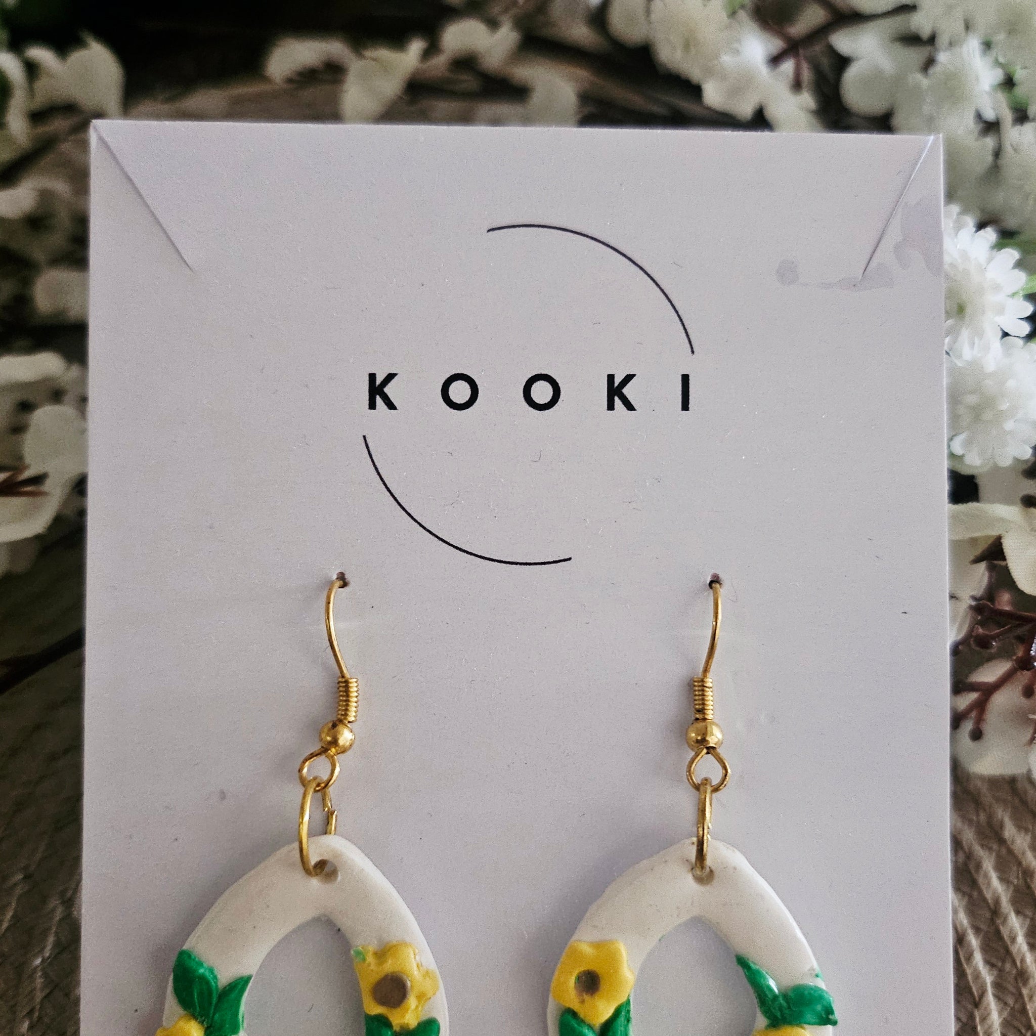 White and Yellow Flowers Earrings